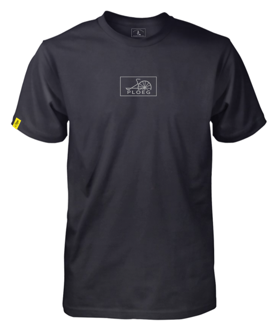 Moeg Geploeg Black Tee